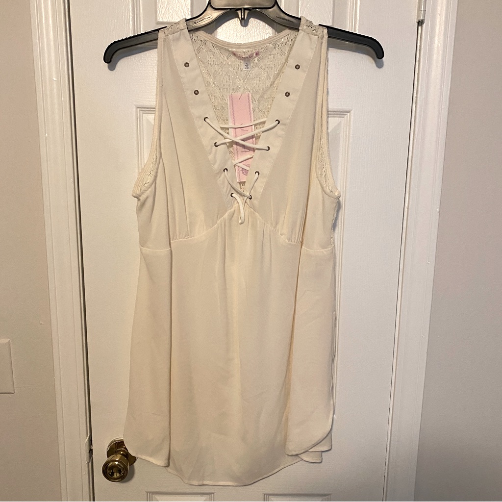 Nwt Free 2 Luv 3x Tank